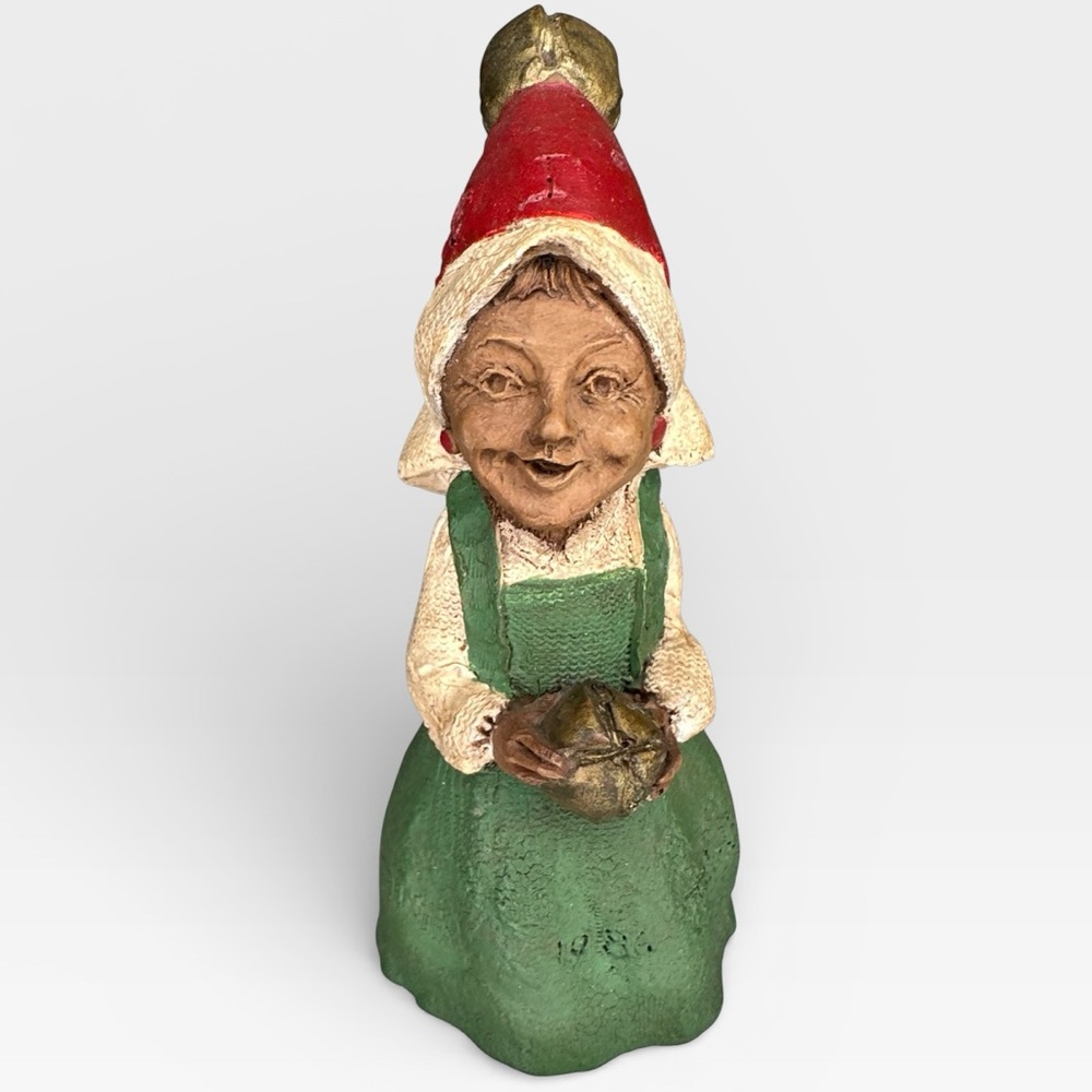 Vintage Tom Clark Signed Gnome Figurine – 1986 – Lady Holding Bell